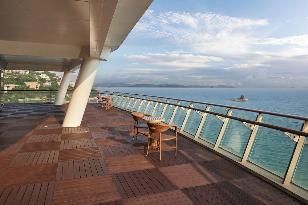 Grand Suite, Terrace thumbnail 6