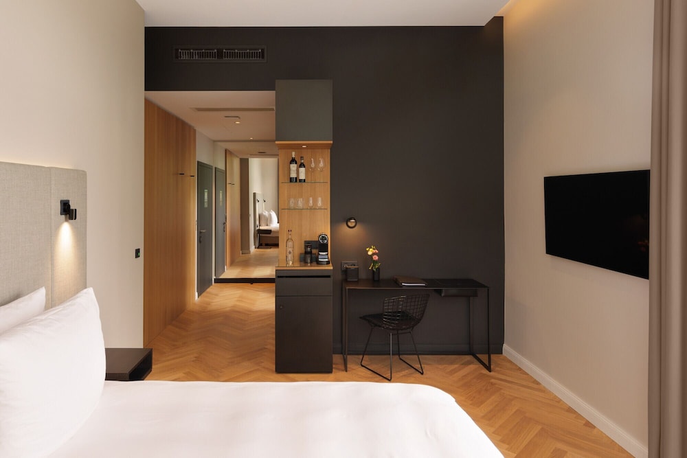 Business Room photo