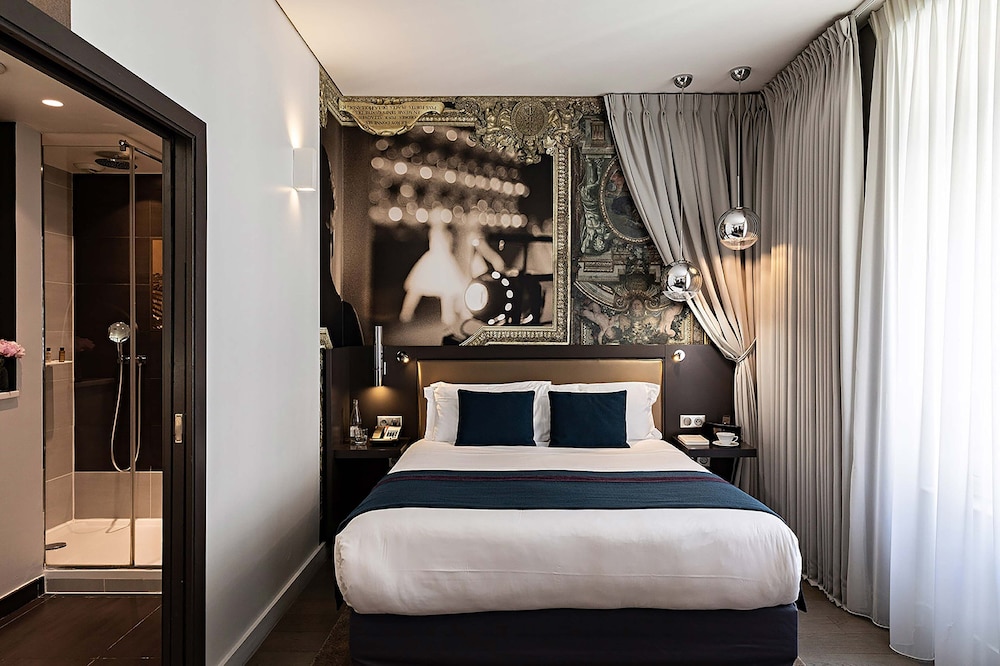 Hotel Indigo Paris - Opera by IHG bedroom photo
