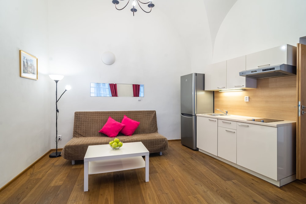 Comfort Apartment, 1 Bedroom, Non Smoking, Courtyard View thumbnail 5