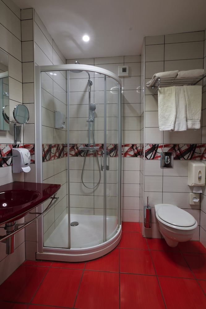 Standard Quadruple Room photo 2