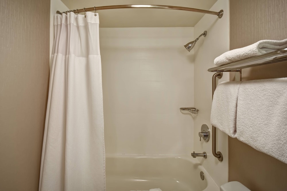 Suite, Multiple Beds - Photo 7