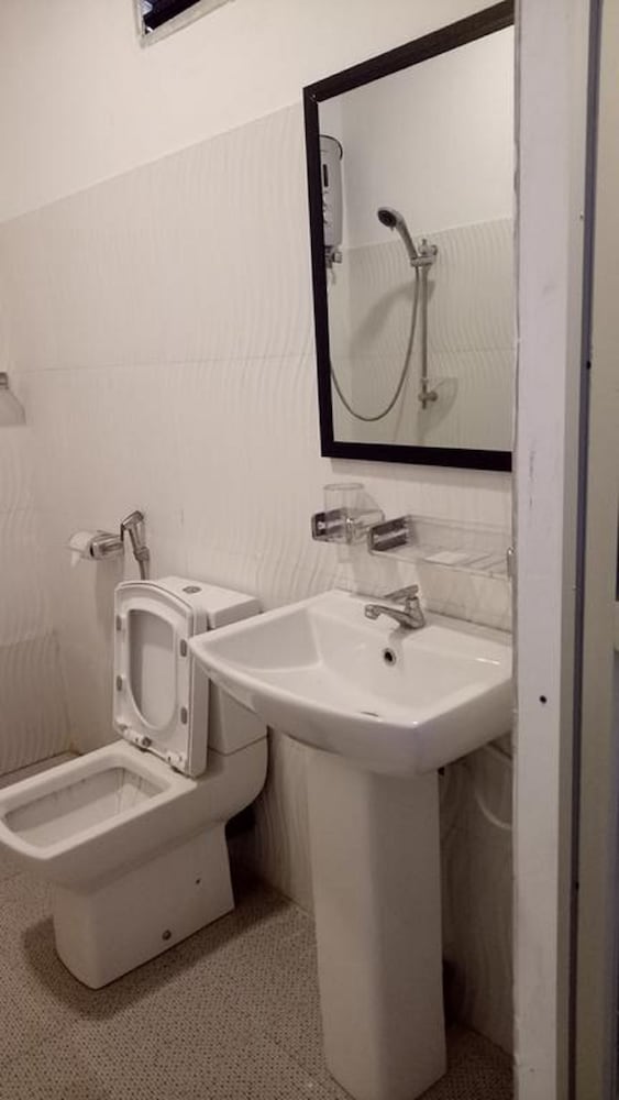 Comfort Room photo 3