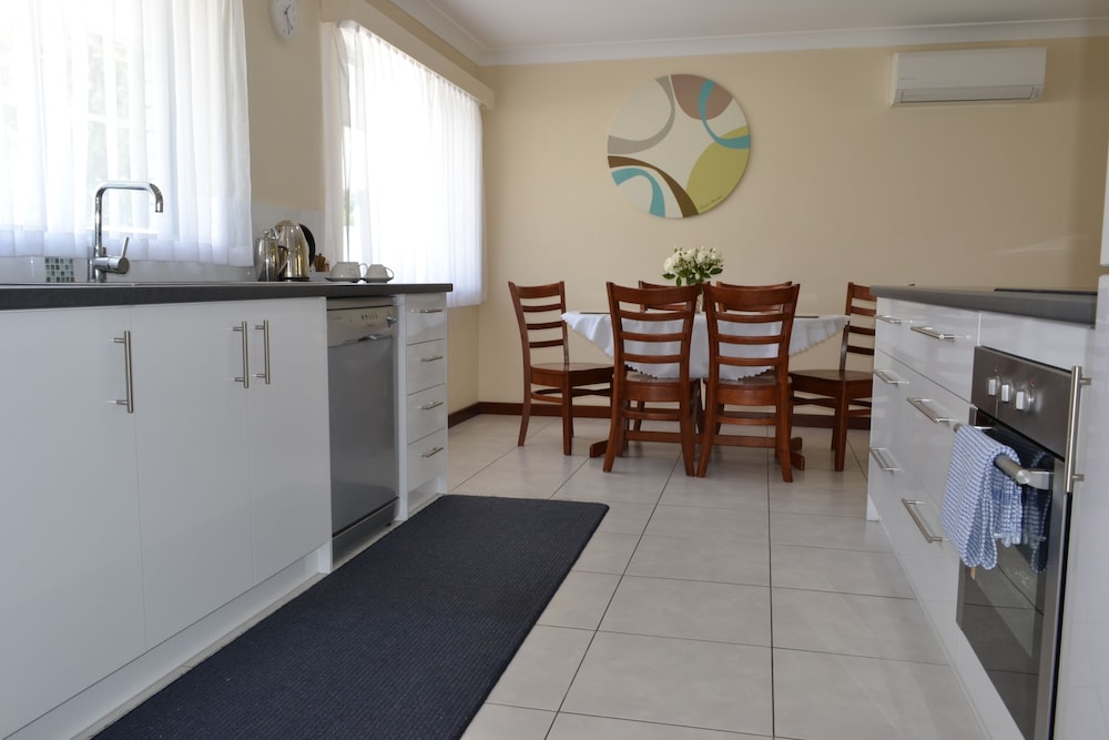 Three-Bedroom Apartment - Photo 17