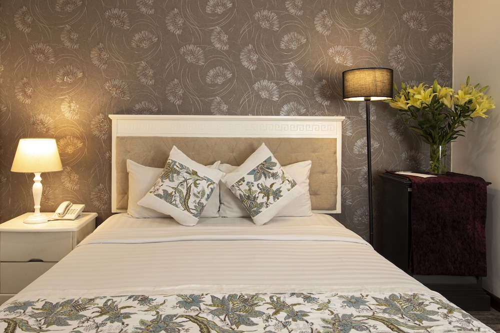 Deluxe Double or Twin Room photo 2