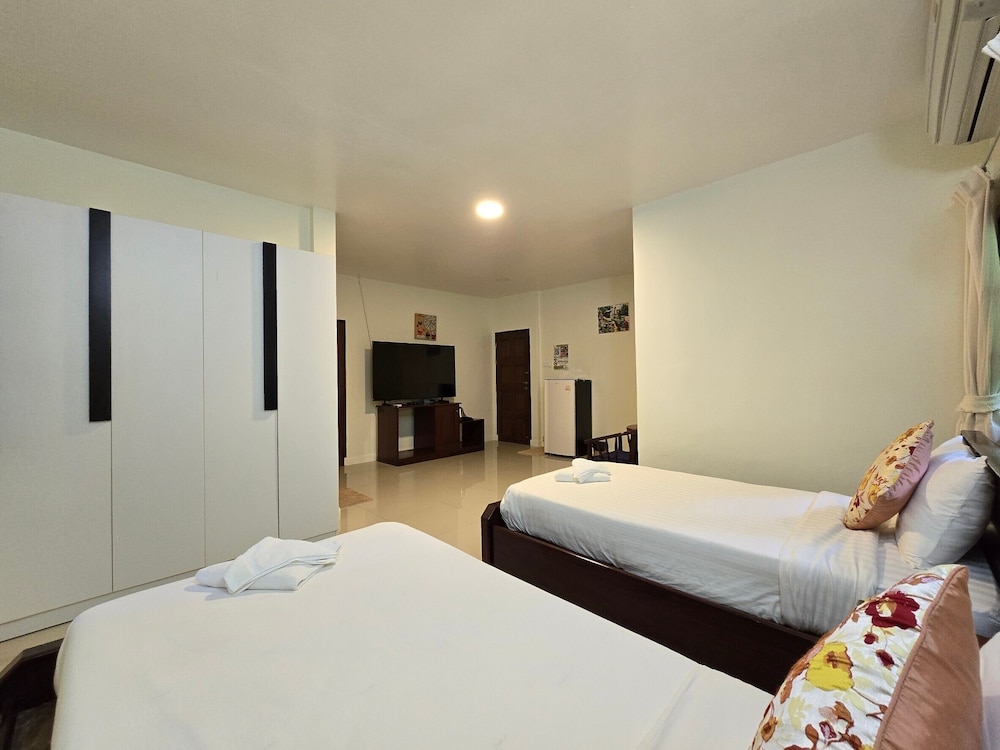 Superior Twin Room - Photo 10