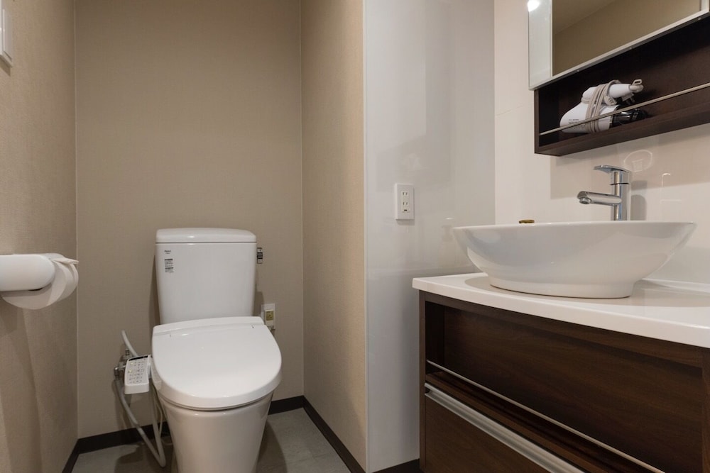 Basic Double Room - Photo 9