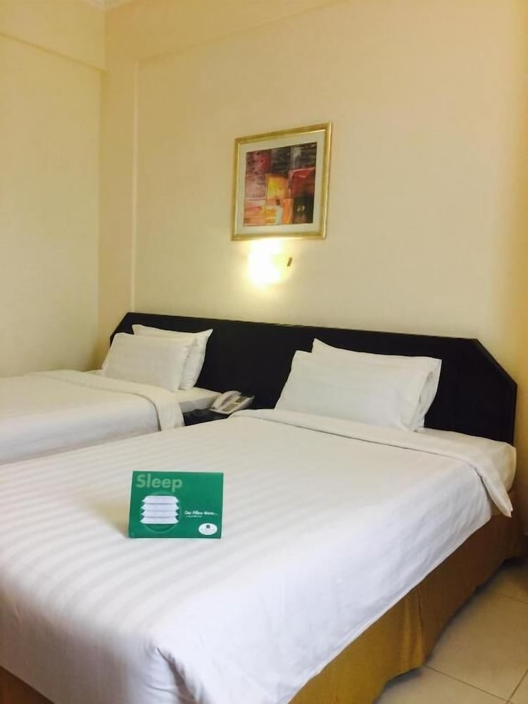 Twin Room - Photo 1