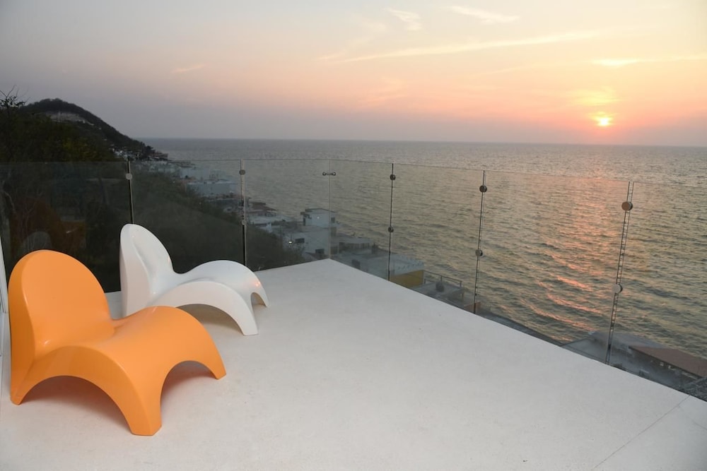 Panoramic Apartment, 1 Bedroom, Ocean View photo 2