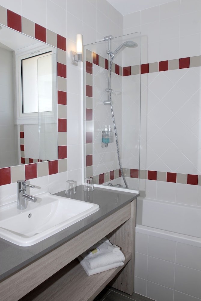 Traditional Double or Twin Room photo 3