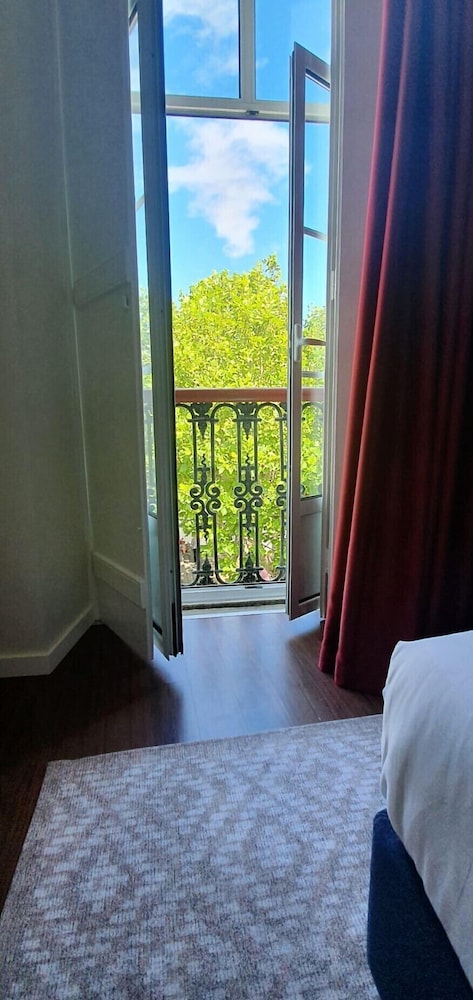 Double Room, 1 Queen Bed (Neutral) photo 2