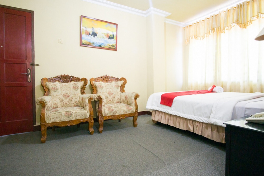 Premium Room (RedDoorz) - Photo 5