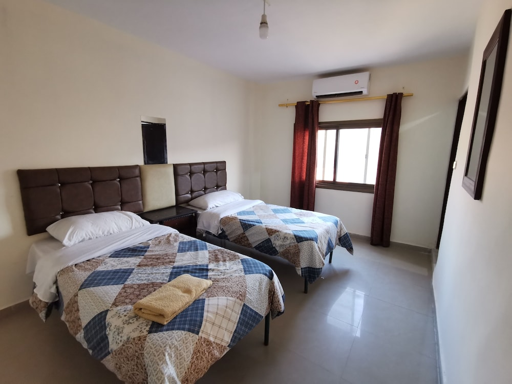 Double or Twin Room - Photo 9