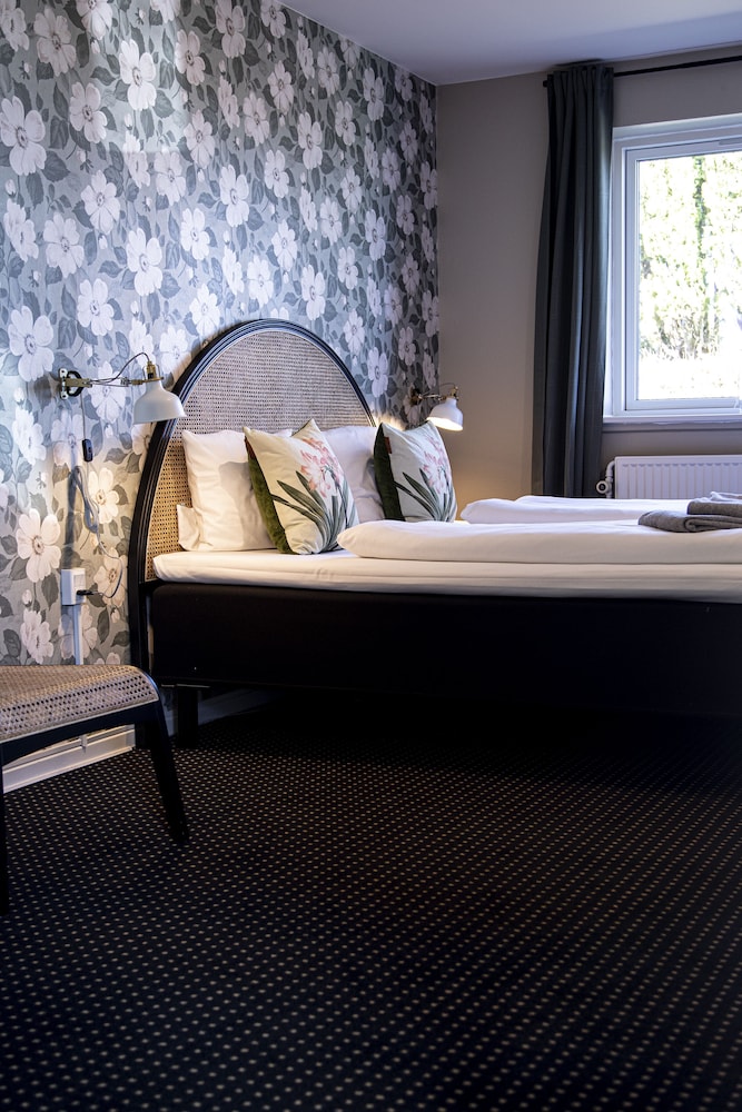 Double Room, Annex Building