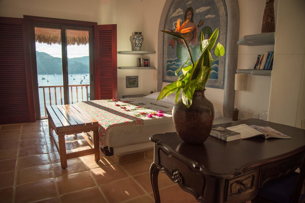 Oceanfront Deluxe Grand Suite - Photo 3