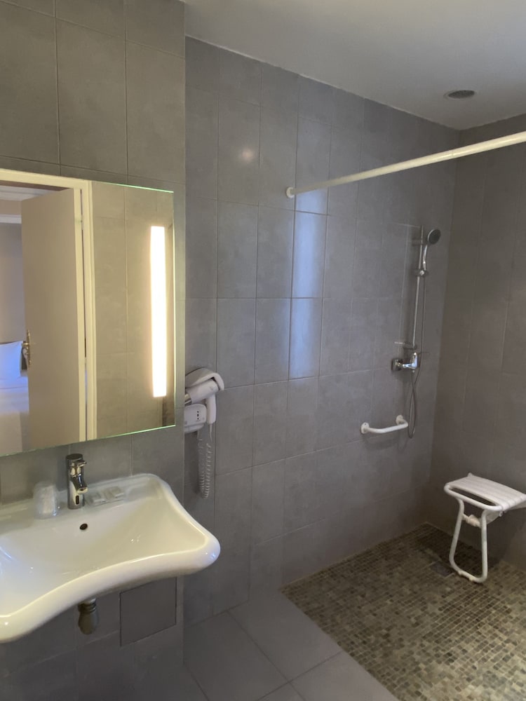 Superior Double Room, Accessible photo 2