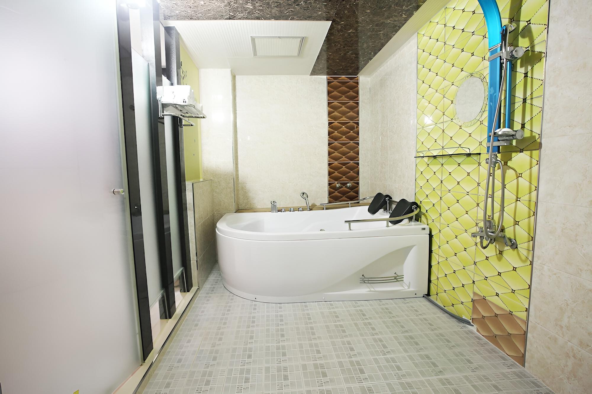 Room (Twin Room - Game Room 2 PCs (Bags ava) - Photo 2