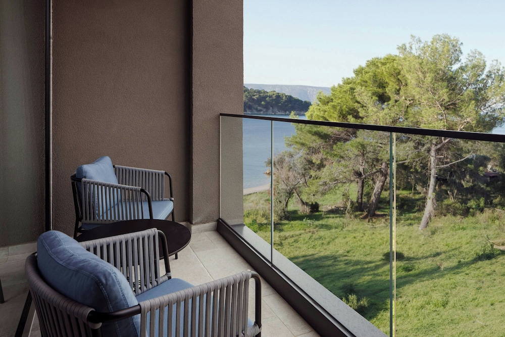 Room, 1 King Bed, Balcony (View)