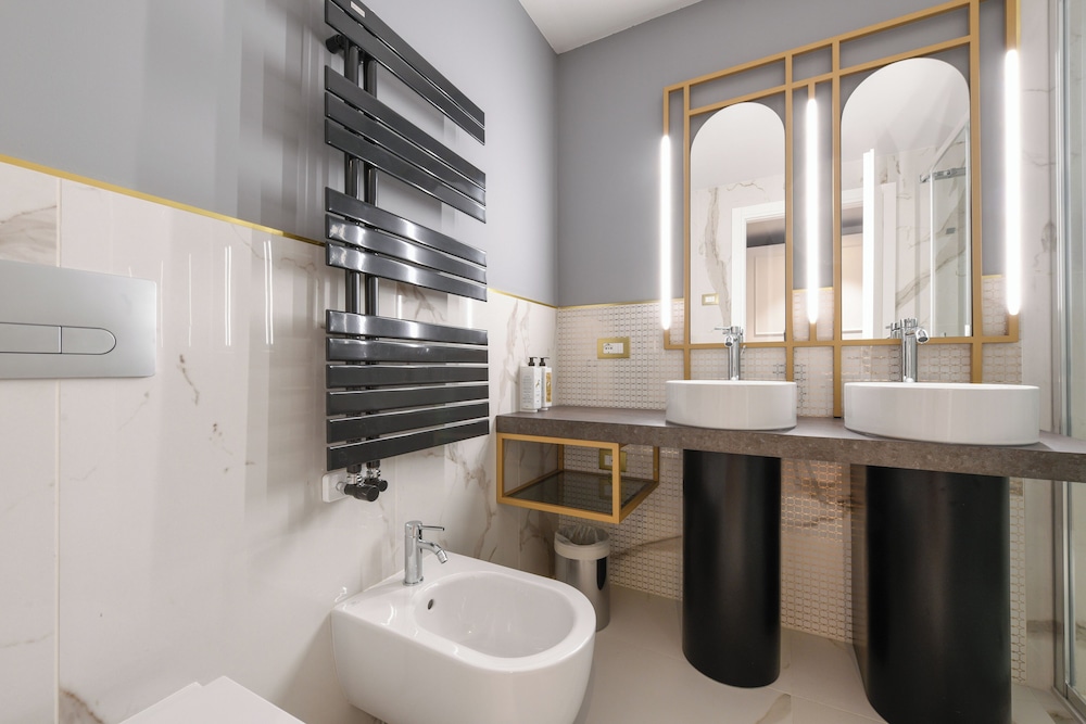 Exclusive Room - Photo 15