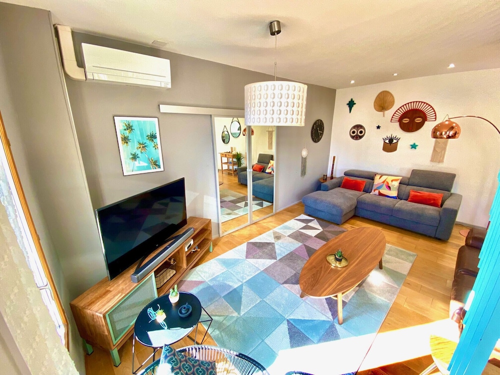 Deluxe Duplex