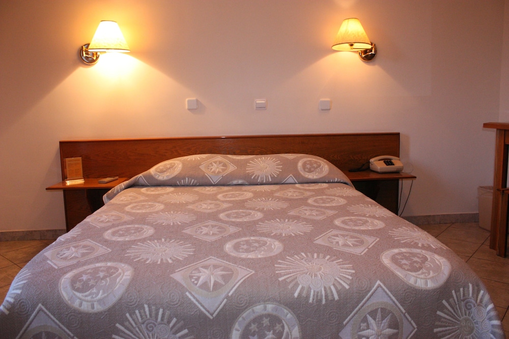 Standard Double Room Single Use photo 2