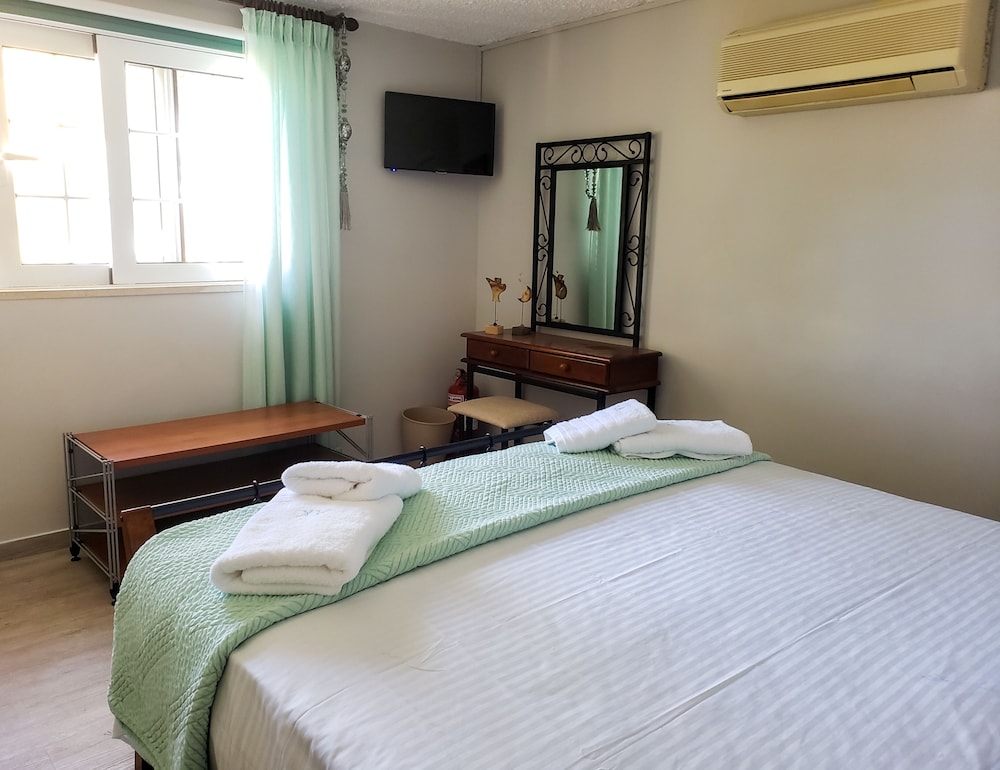 Comfort Apartment, 2 Bedrooms, Sea View, Ground Floor