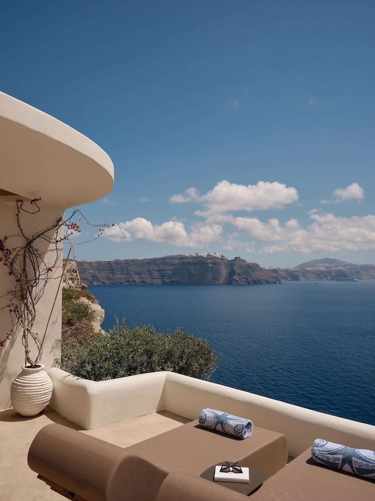 Cave Pool Suite - Photo 3