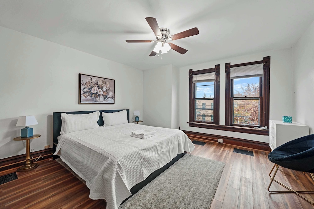 Townhome, Multiple Beds, Patio, Garden View (Vino & Vibes Villa)