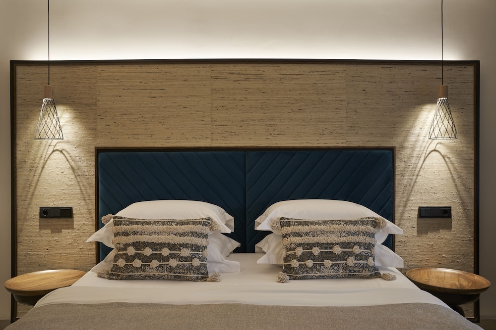 Premium Double Swim Up Room Inland View - Photo 4