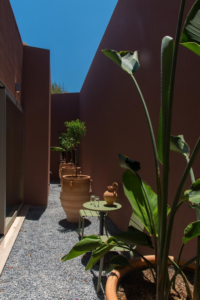 Plethora Luxury Suites, 写真 18