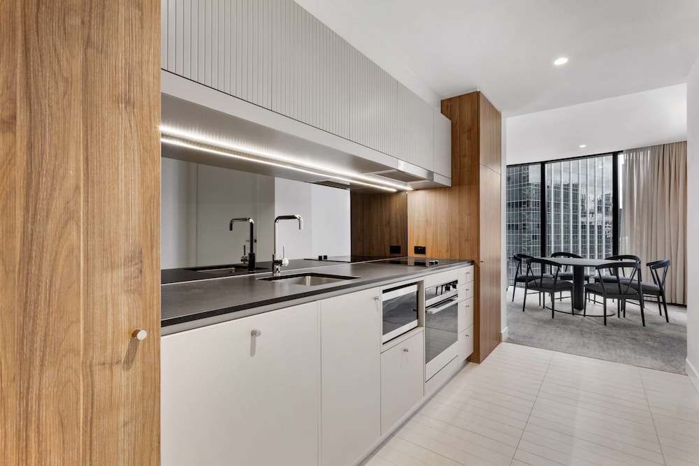 One Bedroom King Apartment - Photo 1