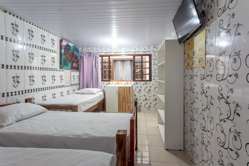 Triple Room, 3 Twin Beds photo 3