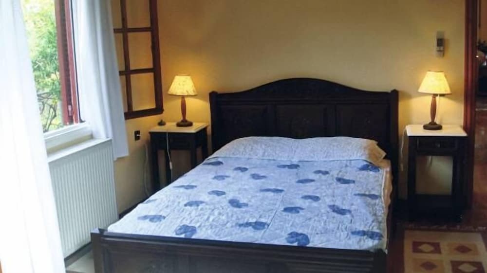 Villa, 4 Bedrooms (Ermis) photo 1