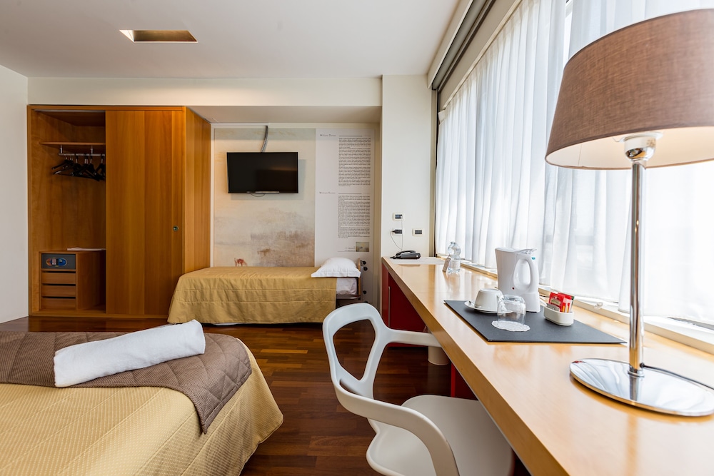Superior Triple Room - Photo 3