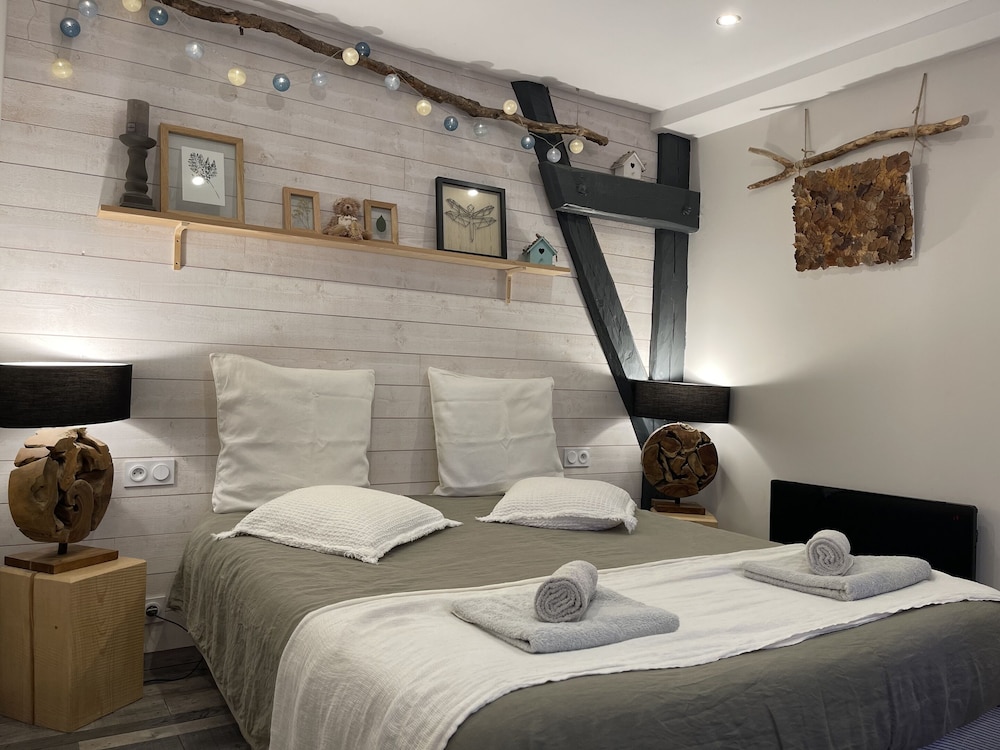 Superior Double Room, Ensuite, Mountain View (Bois & Nature) - Photo 1