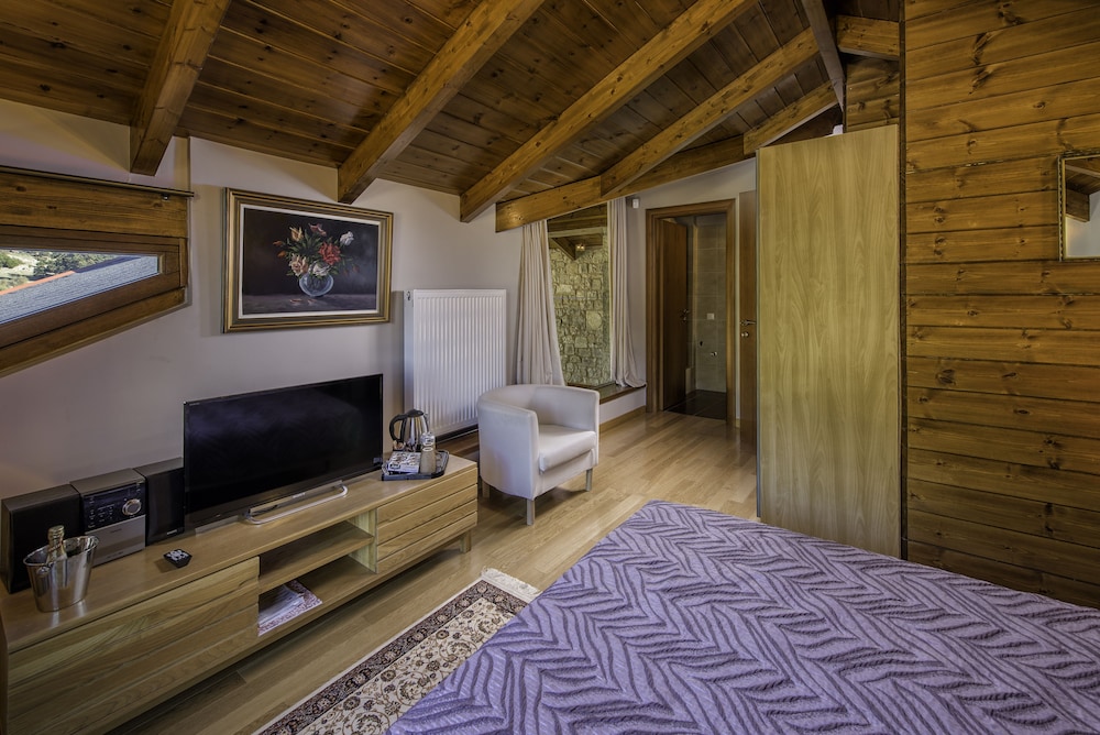 Deluxe Chalet (Protogeneia) photo 2