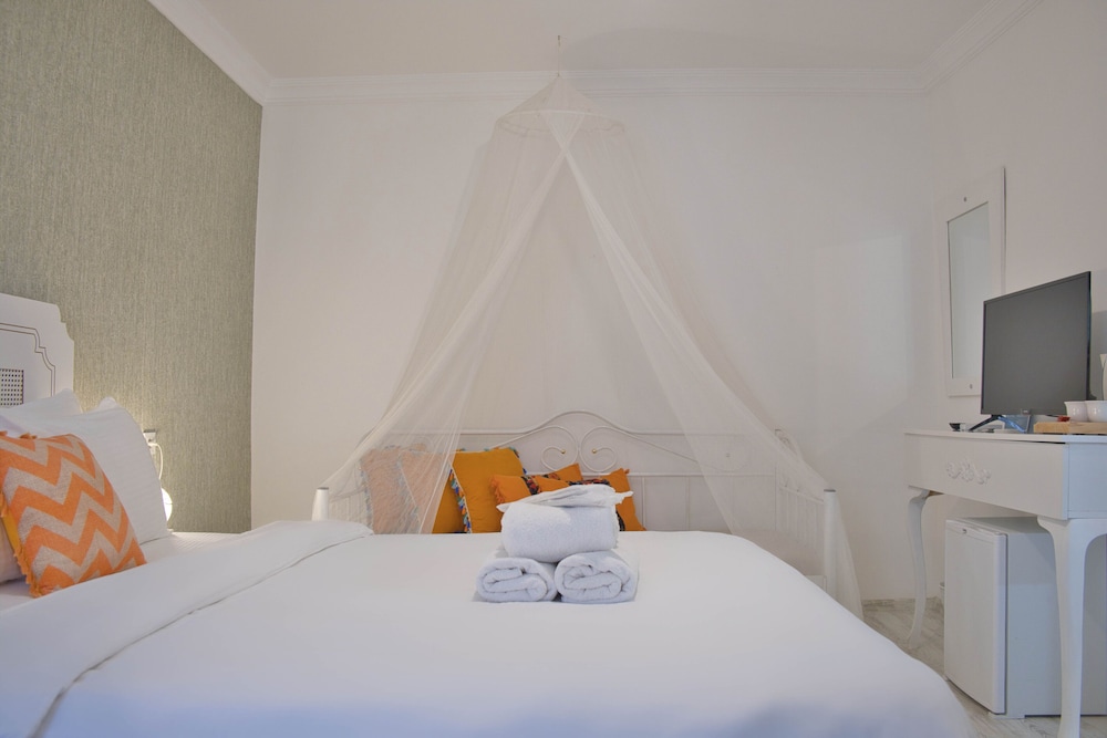 Deluxe Double Room, City View