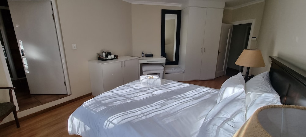 Comfort Room photo 2