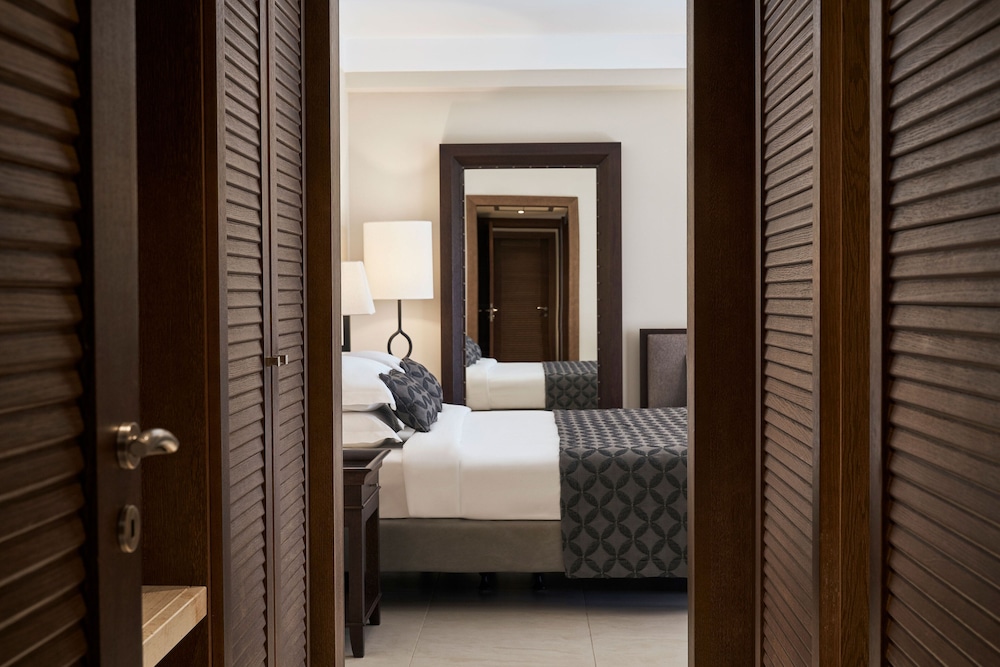 Suite with Private Pool Sea View