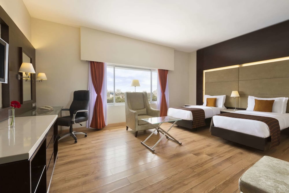 Executive Twin Room, 1 Twin Bed, Smoking photo 3