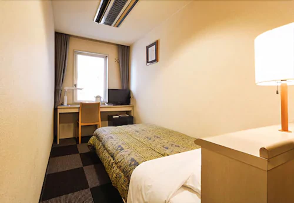 Single Room, Shared Bathroom, Smoking