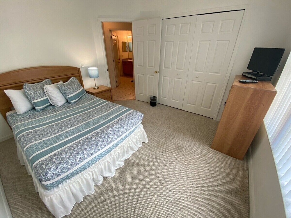 House, Multiple Beds, Pool Access, Pool View
