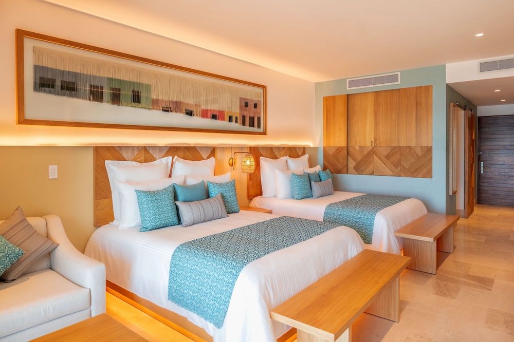 Preferred Club Junior Suite Swimout Dbl - Photo 3