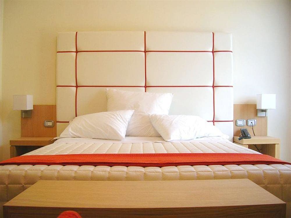 Premium Double Room, 1 Queen Bed, Terrace, Tower photo 1
