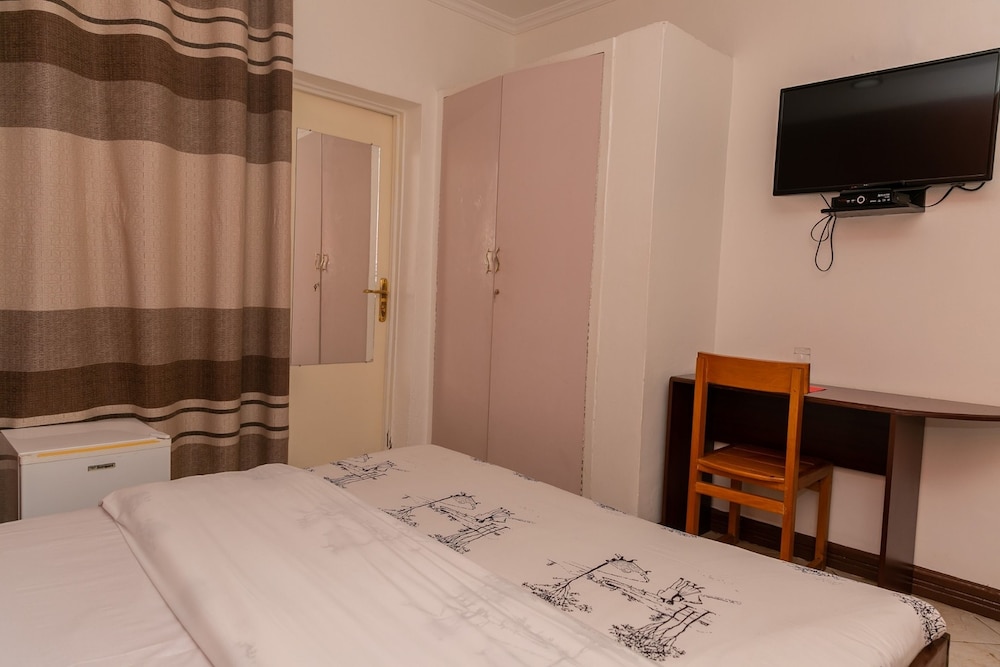 Standard Double Room, 1 Double Bed - Photo 5