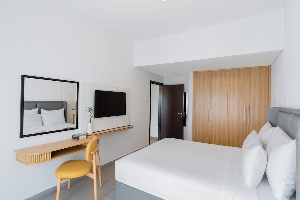 Premier Apartment photo 2