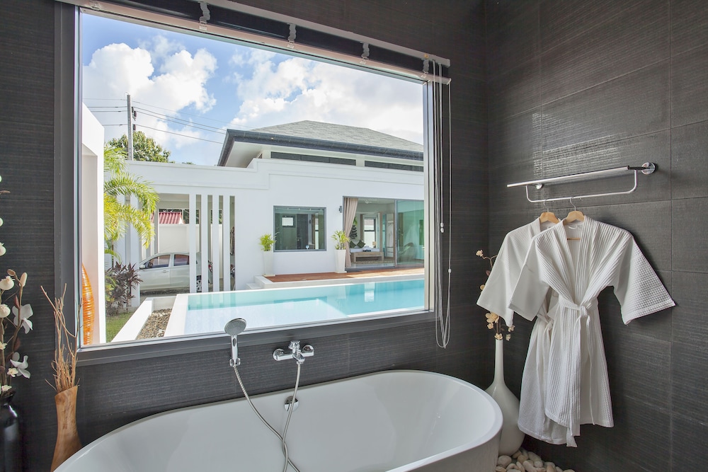 3-Bedroom Pool Villa photo 2
