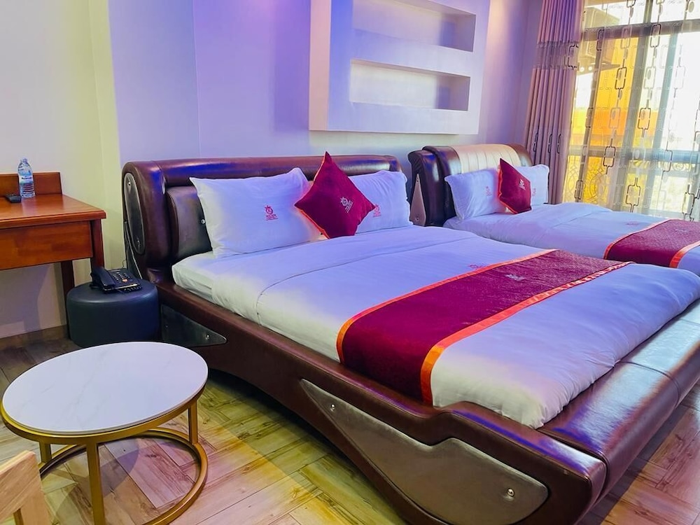 Family Room, 2 Queen Beds, Non Smoking photo 1