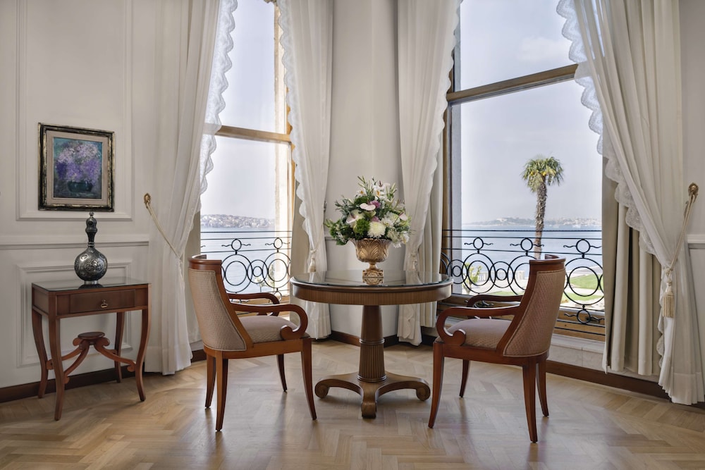 Suite, 1 Bedroom (Bosphorus View)