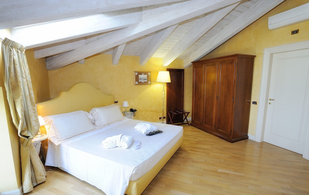 Business Double Room Single Use (No Spa) photo 2